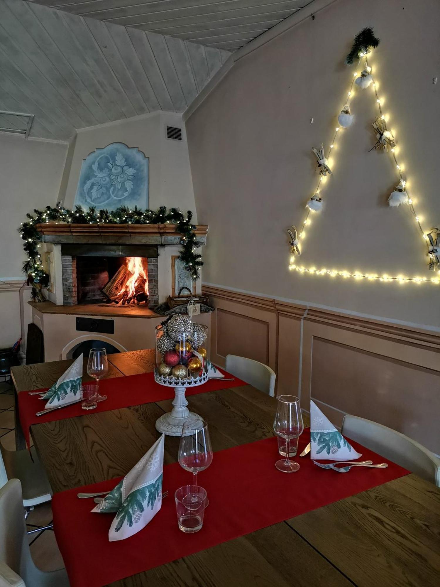 Hotel Pineta Ristorante Country House In Fabriano Campodonico  Dış mekan fotoğraf