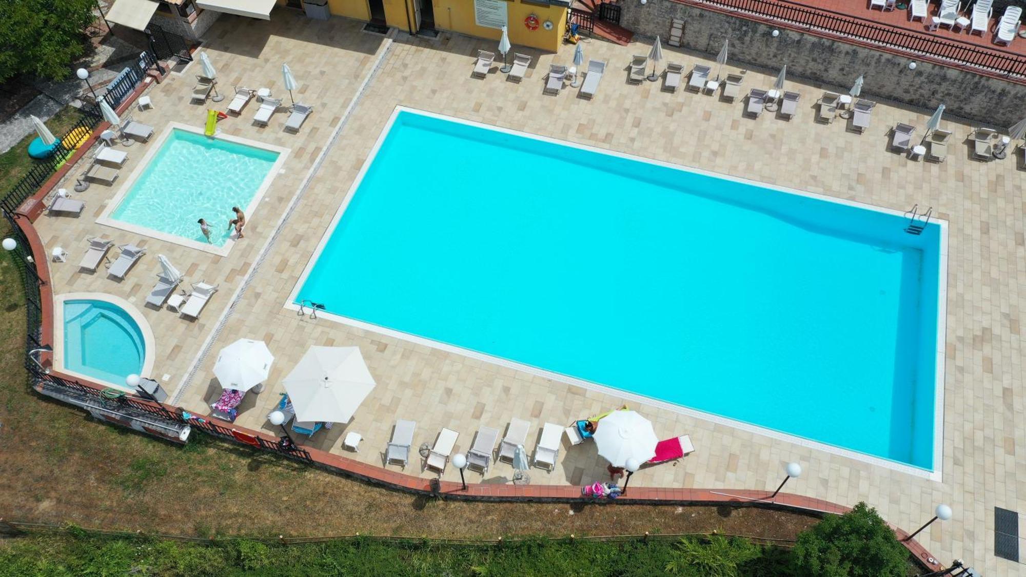 Hotel Pineta Ristorante Country House In Fabriano Campodonico  Dış mekan fotoğraf