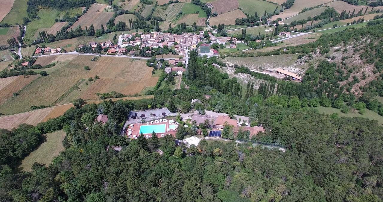 Hotel Pineta Ristorante Country House In Fabriano Campodonico  Dış mekan fotoğraf